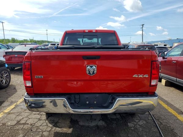 2019 RAM 1500 CLASSIC SLT