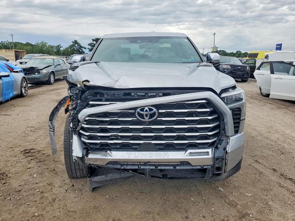 2024 TOYOTA TUNDRA Capstone