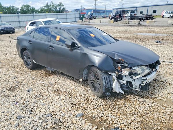 2015 LEXUS ES