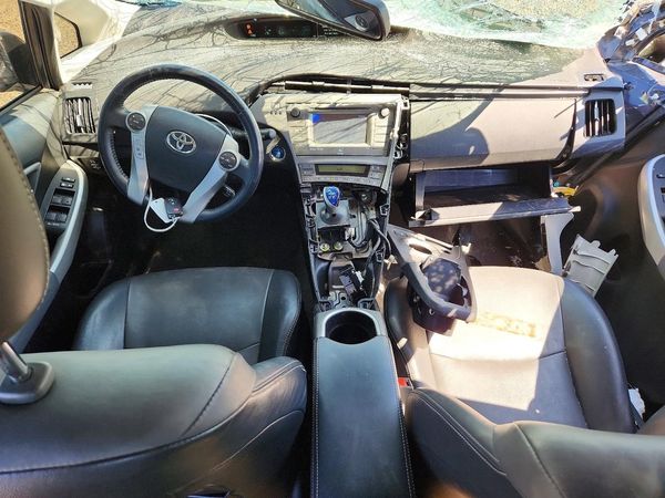 2014 TOYOTA PRIUS