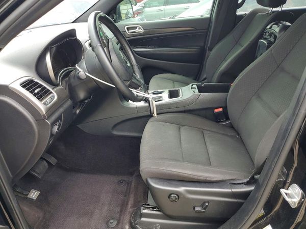 2018 JEEP GRAND CHEROKEE LAREDO 4X2