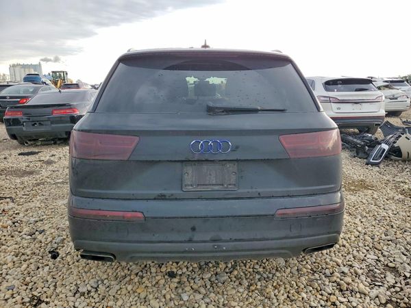 2017 AUDI Q7 quattro Premium