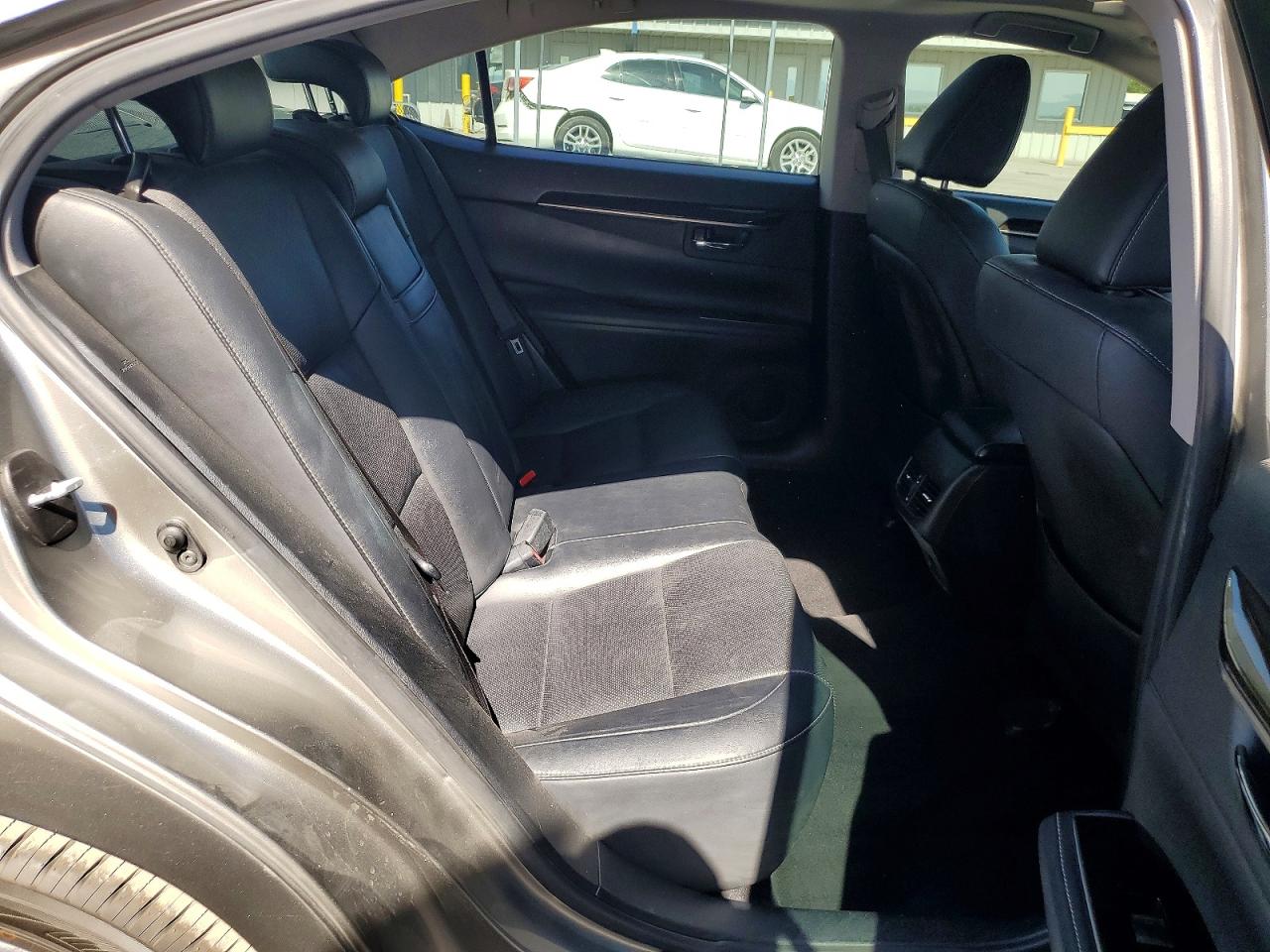 2016 LEXUS ES 300h