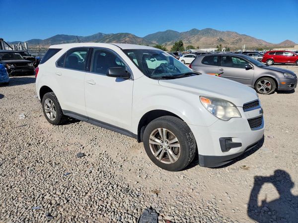 2015 CHEVROLET EQUINOX LS — Passenger 3/4