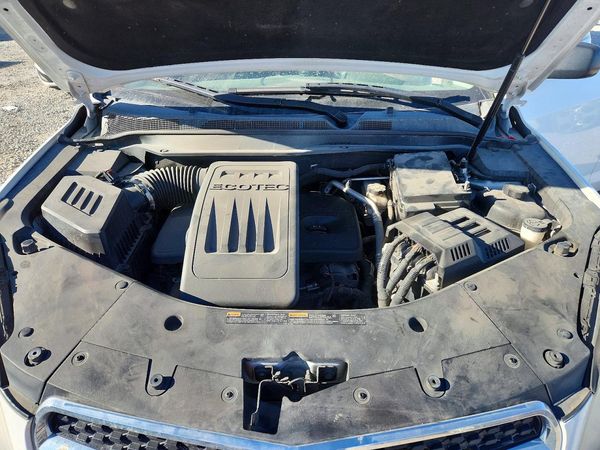 2015 CHEVROLET EQUINOX LS — Engine bay