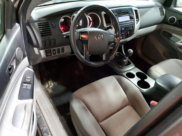 2012 TOYOTA TACOMA