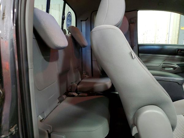 2012 TOYOTA TACOMA