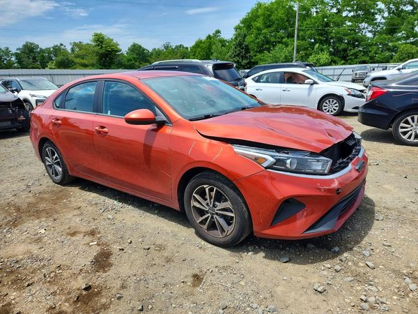 2022 KIA FORTE FE, LXS