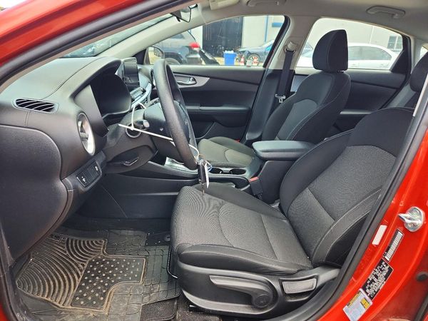 2022 KIA FORTE FE, LXS