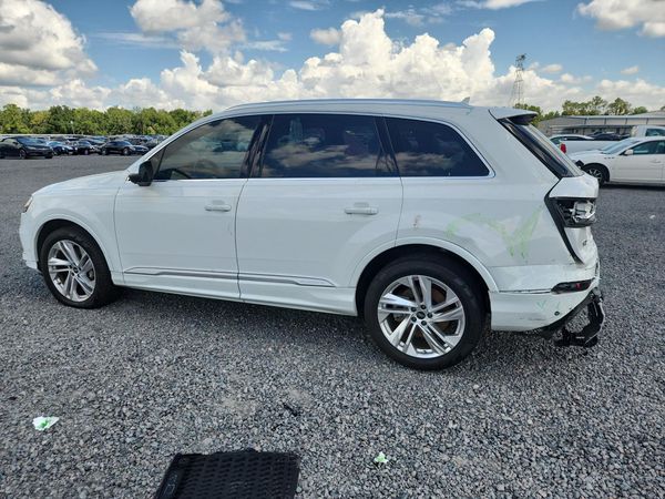 2023 AUDI Q7