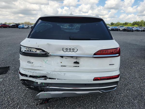 2023 AUDI Q7