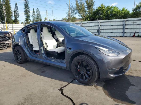2020 TESLA MODEL Y