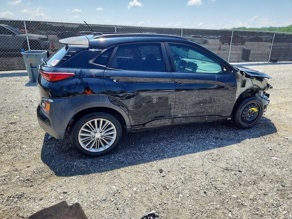 2018 HYUNDAI KONA SEL with Tech Pkg