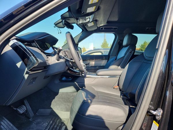 2024 LAND ROVER RANGE ROVER SPORT P360 SE