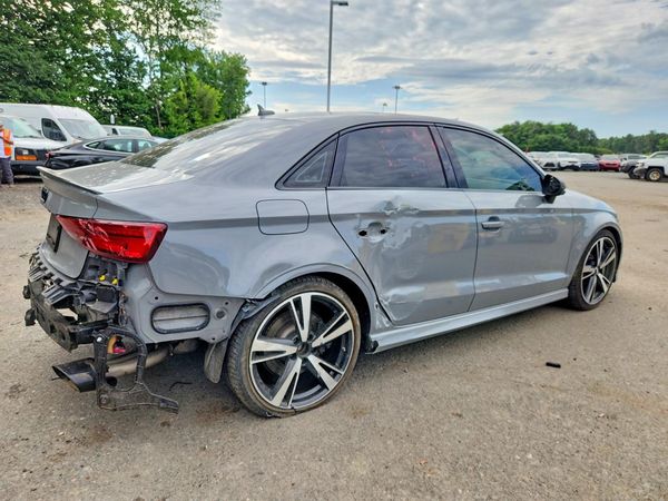 2018 AUDI RS3