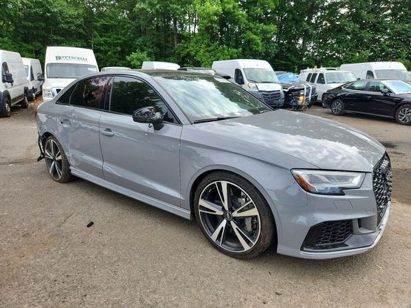 2018 AUDI RS3