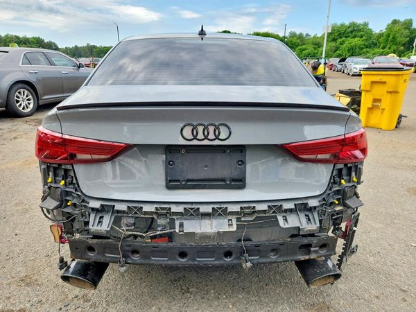 2018 AUDI RS3