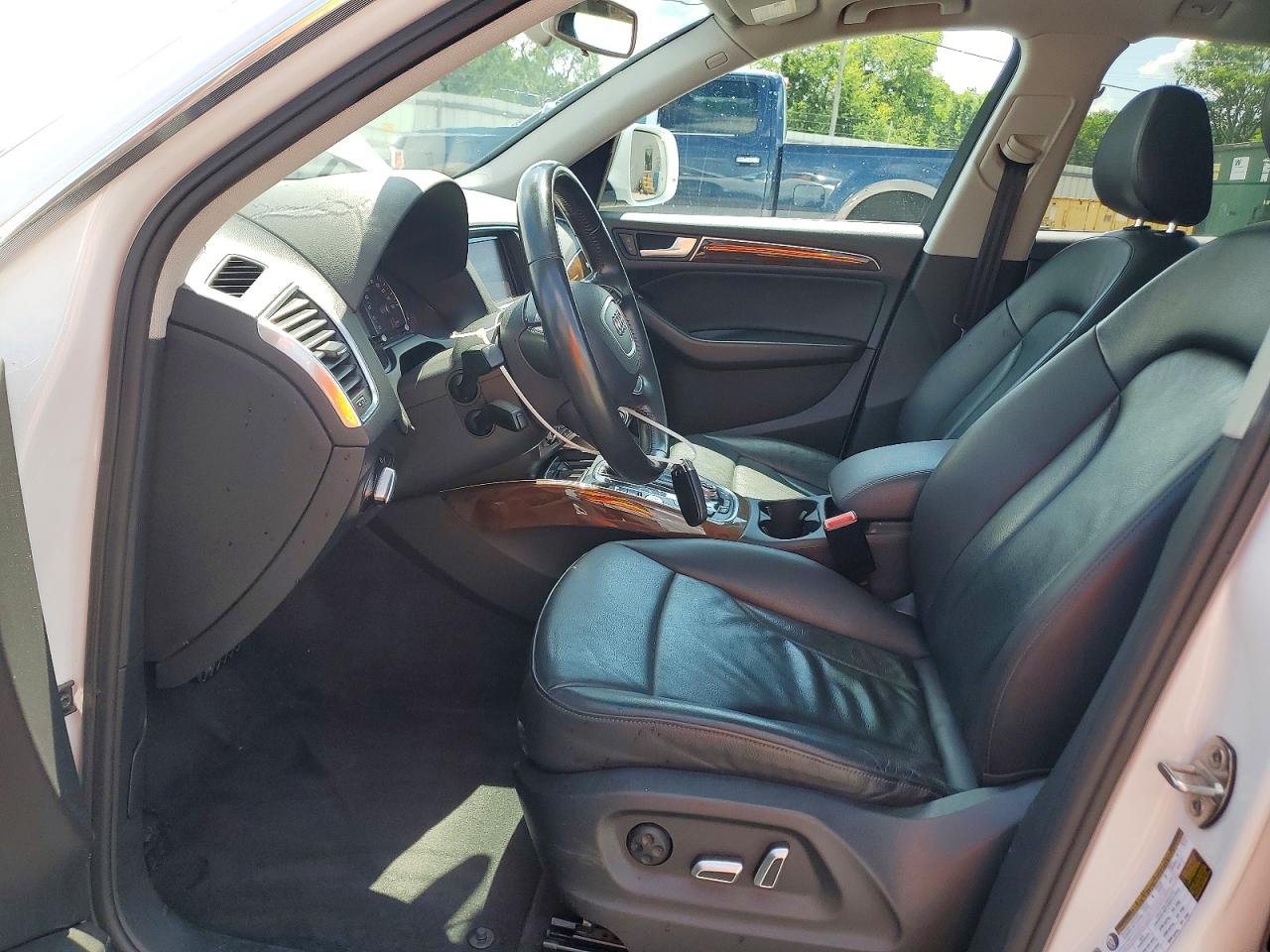 2017 AUDI Q5 quattro Premium