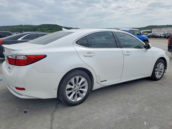 2013 LEXUS ES 300h