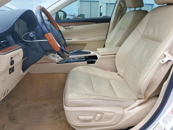 2013 LEXUS ES 300h