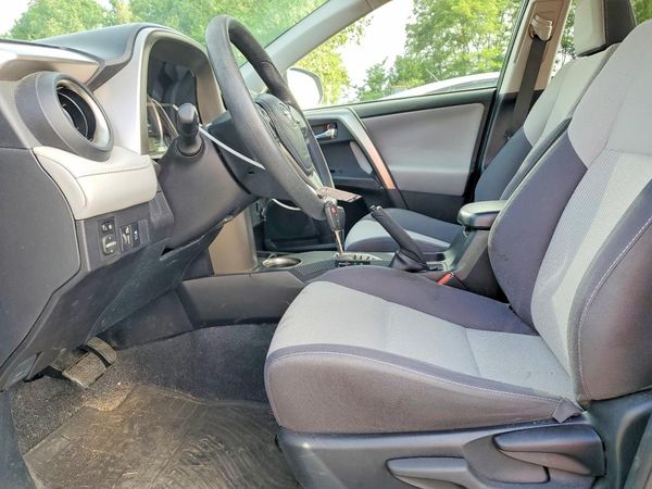 2015 TOYOTA RAV4 XLE (M Grade)