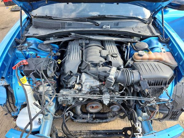 2016 DODGE CHARGER SRT 392 — Engine bay