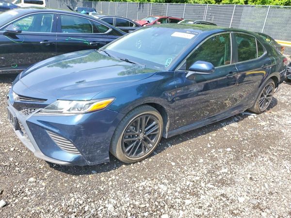 2019 TOYOTA CAMRY