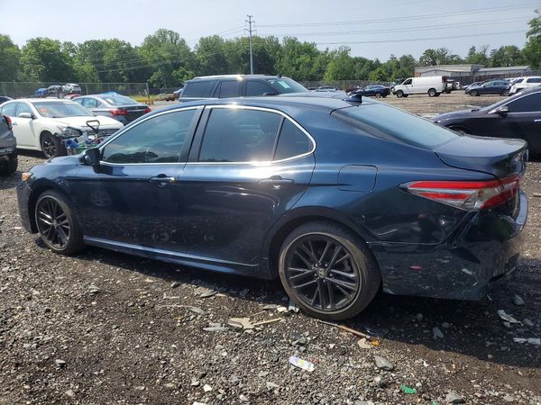 2019 TOYOTA CAMRY