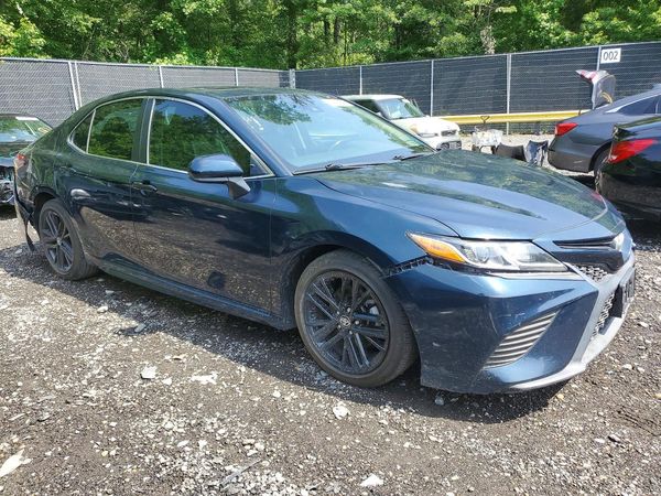 2019 TOYOTA CAMRY