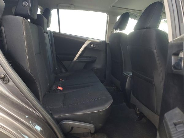 2015 TOYOTA RAV4 XLE (M Grade)