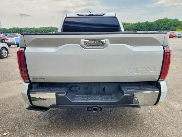 2026 TOYOTA TUNDRA