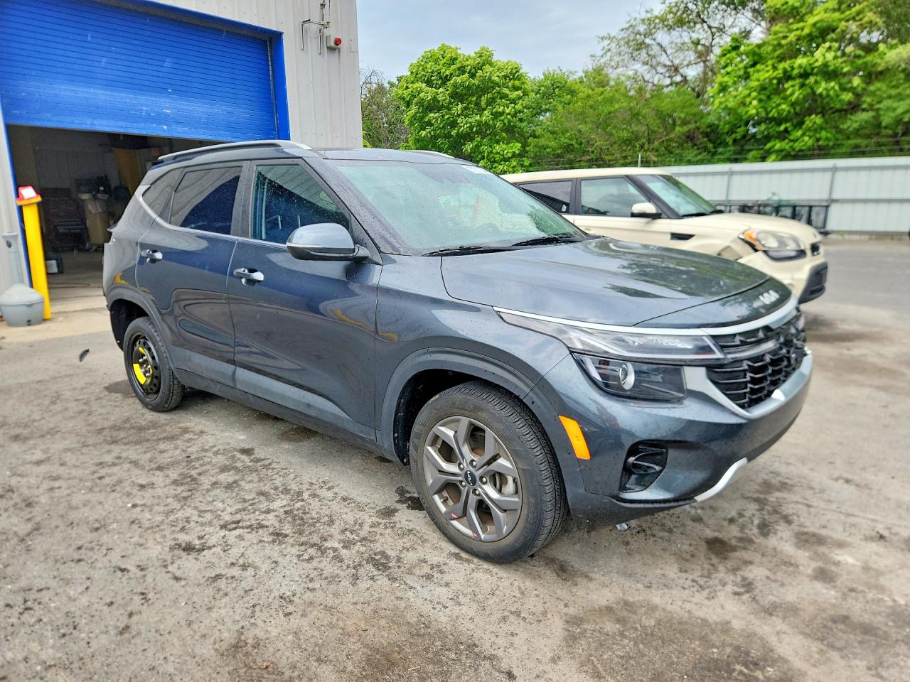 2024 KIA SELTOS S, X-Line