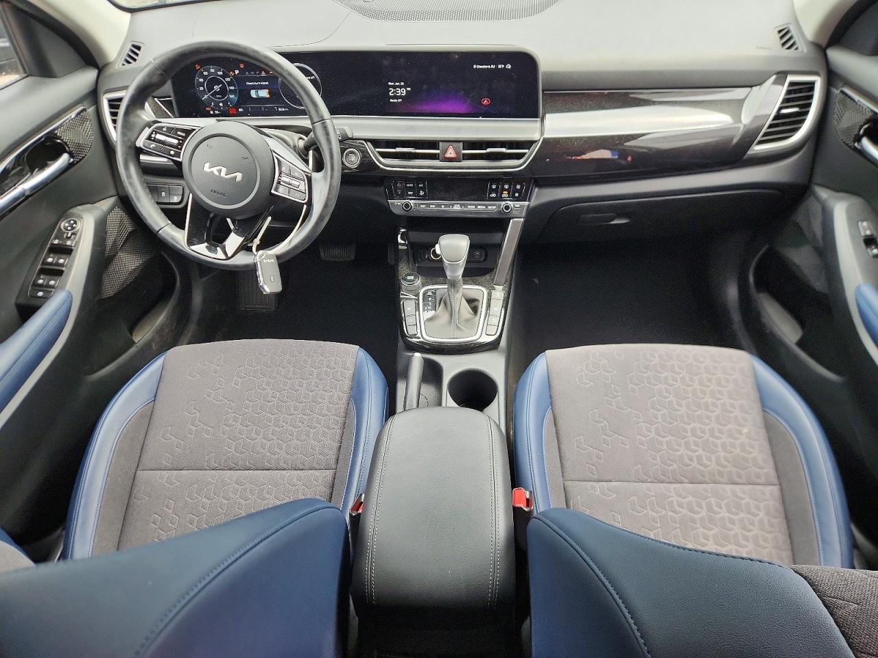 2024 KIA SELTOS S, X-Line