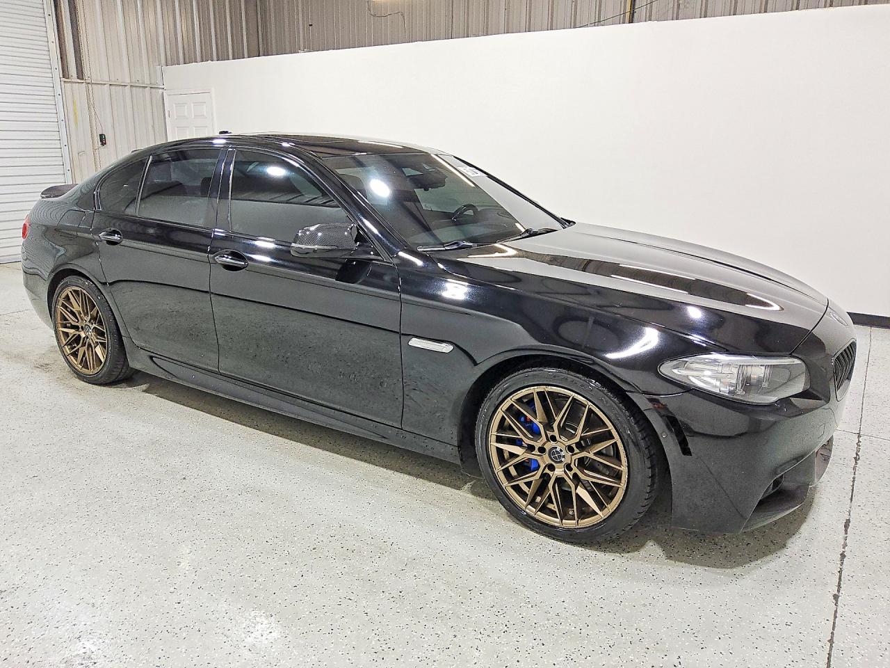 2016 BMW 550