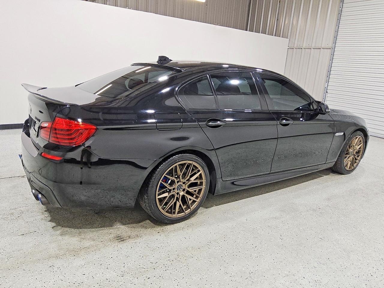 2016 BMW 550
