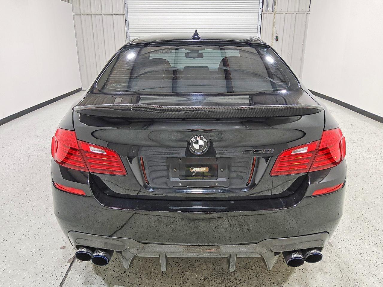 2016 BMW 550