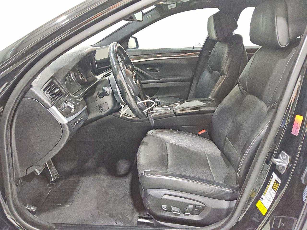 2016 BMW 550