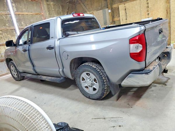 2021 TOYOTA TUNDRA SR5 grade