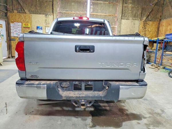 2021 TOYOTA TUNDRA SR5 grade