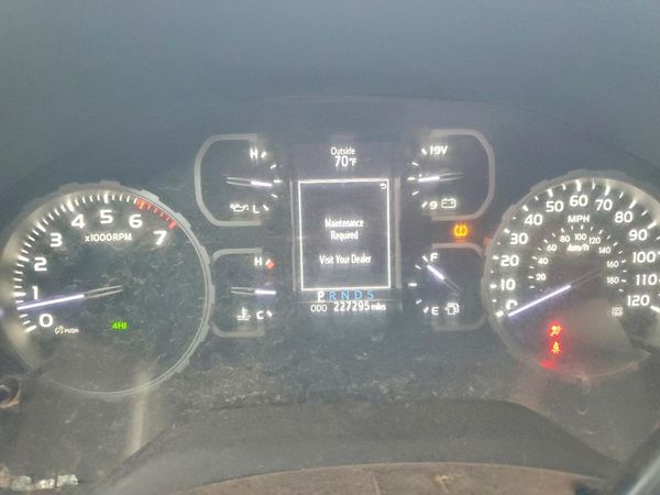 2021 TOYOTA TUNDRA SR5 grade