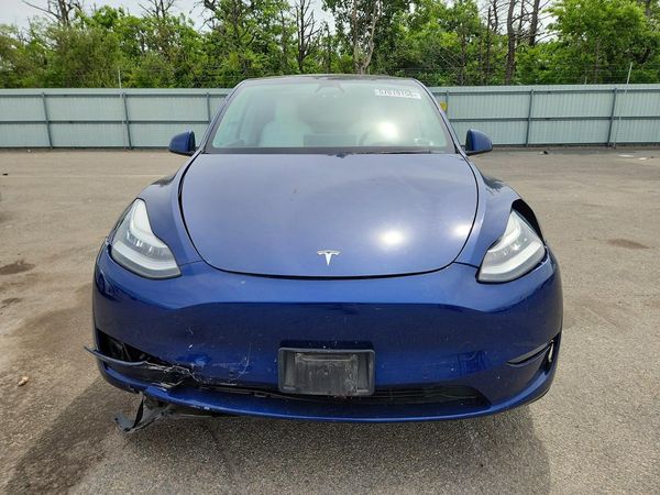 2020 TESLA MODEL Y