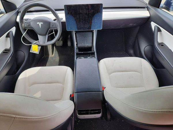 2020 TESLA MODEL Y