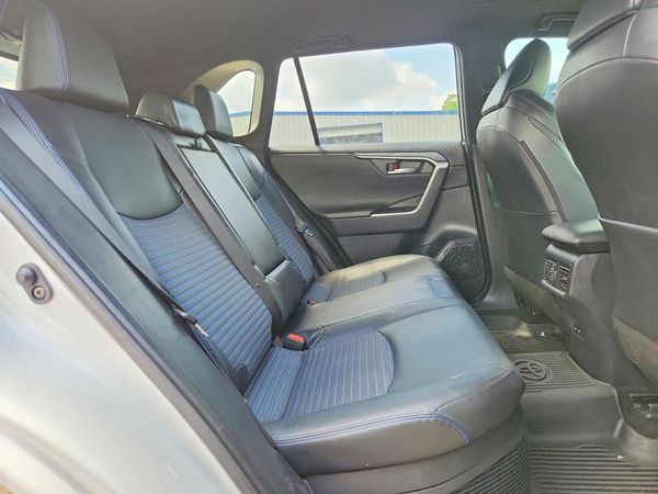 2023 TOYOTA RAV4 XSE