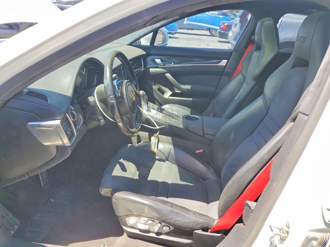 2016 PORSCHE PANAMERA