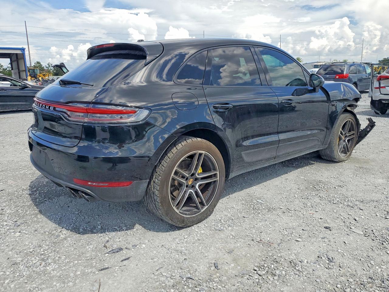 2021 PORSCHE MACAN Base