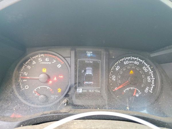 2018 TOYOTA TACOMA SR/SR5