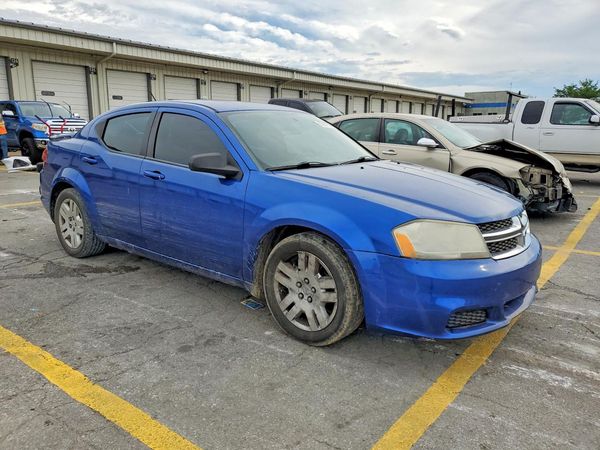 2013 DODGE AVENGER SE