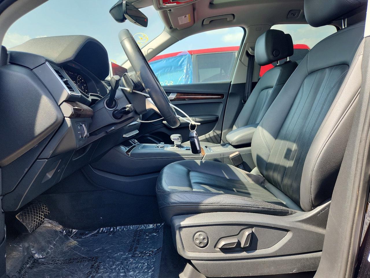 2019 AUDI Q5 quattro Premium Plus
