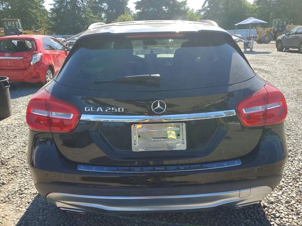2015 MERCEDES-BENZ GLA GLA250