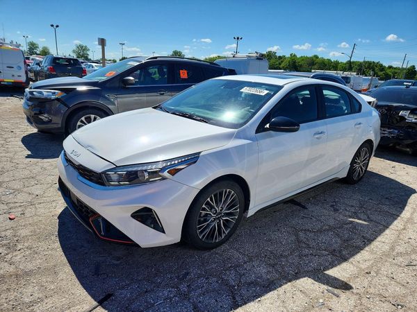 2023 KIA FORTE GT Line